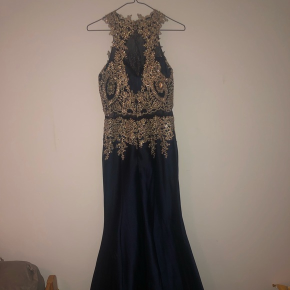 Formal Graduation Prom dress - Picture 3 of 6